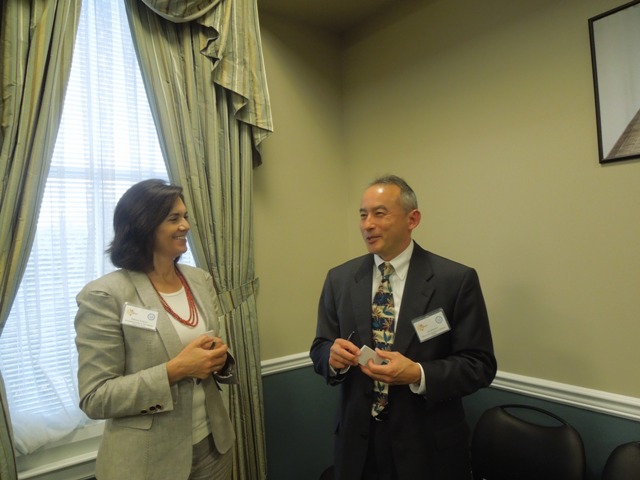 Patricia Sullivan, Assistant Dean of College of Engineering at New Mexico State University (2012 i6 Challenge Winner) talks with Joe Misanin, Office of the Secetary of Defense.