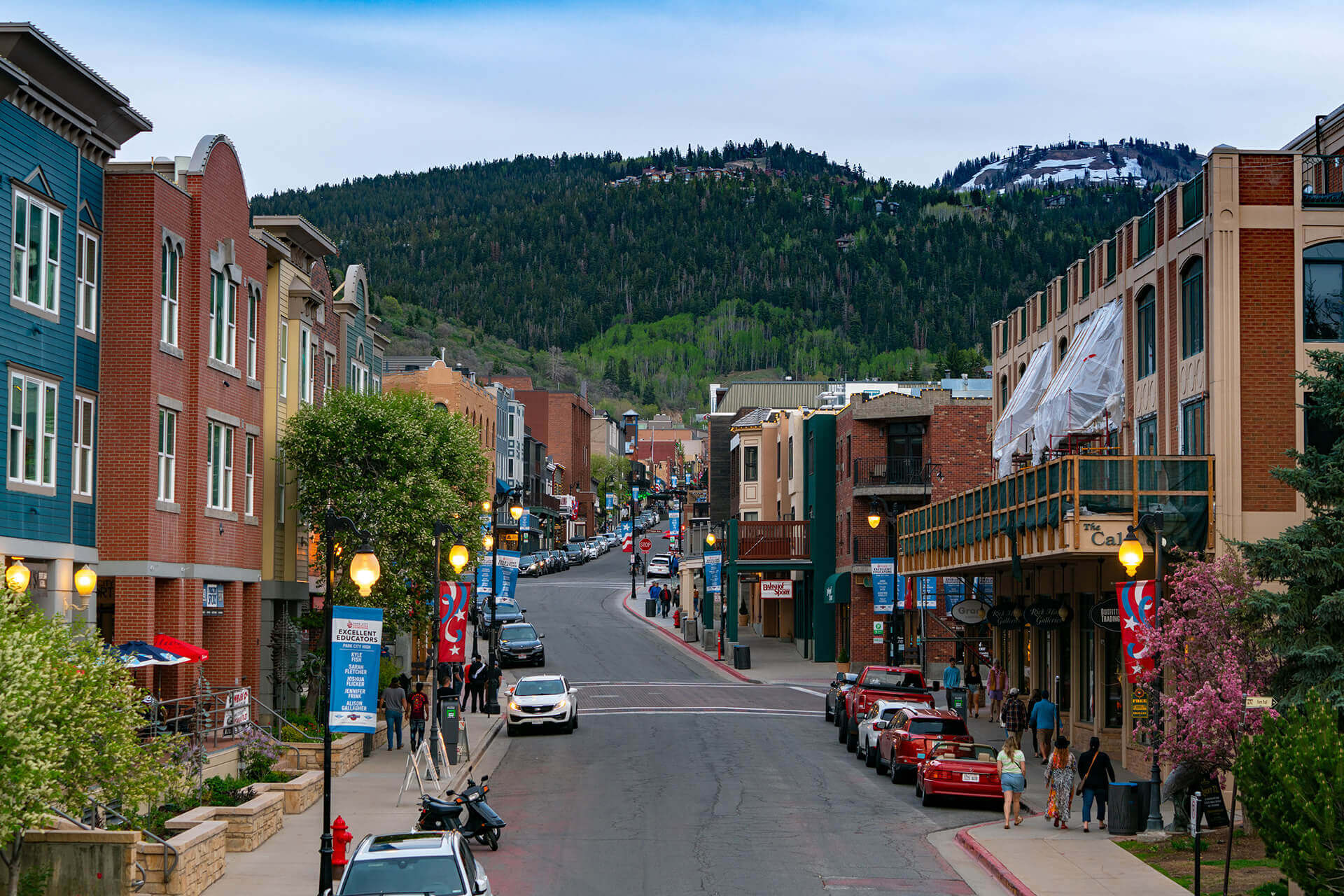 A contemporary image of downtown Park City, Utah